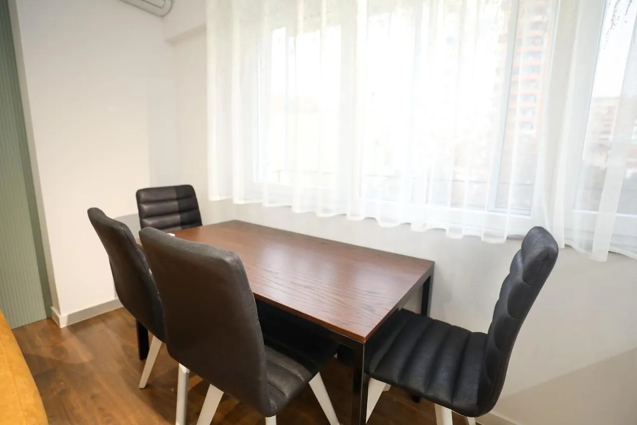 Tirana Center Apartment - Your Cosy Corner Albania