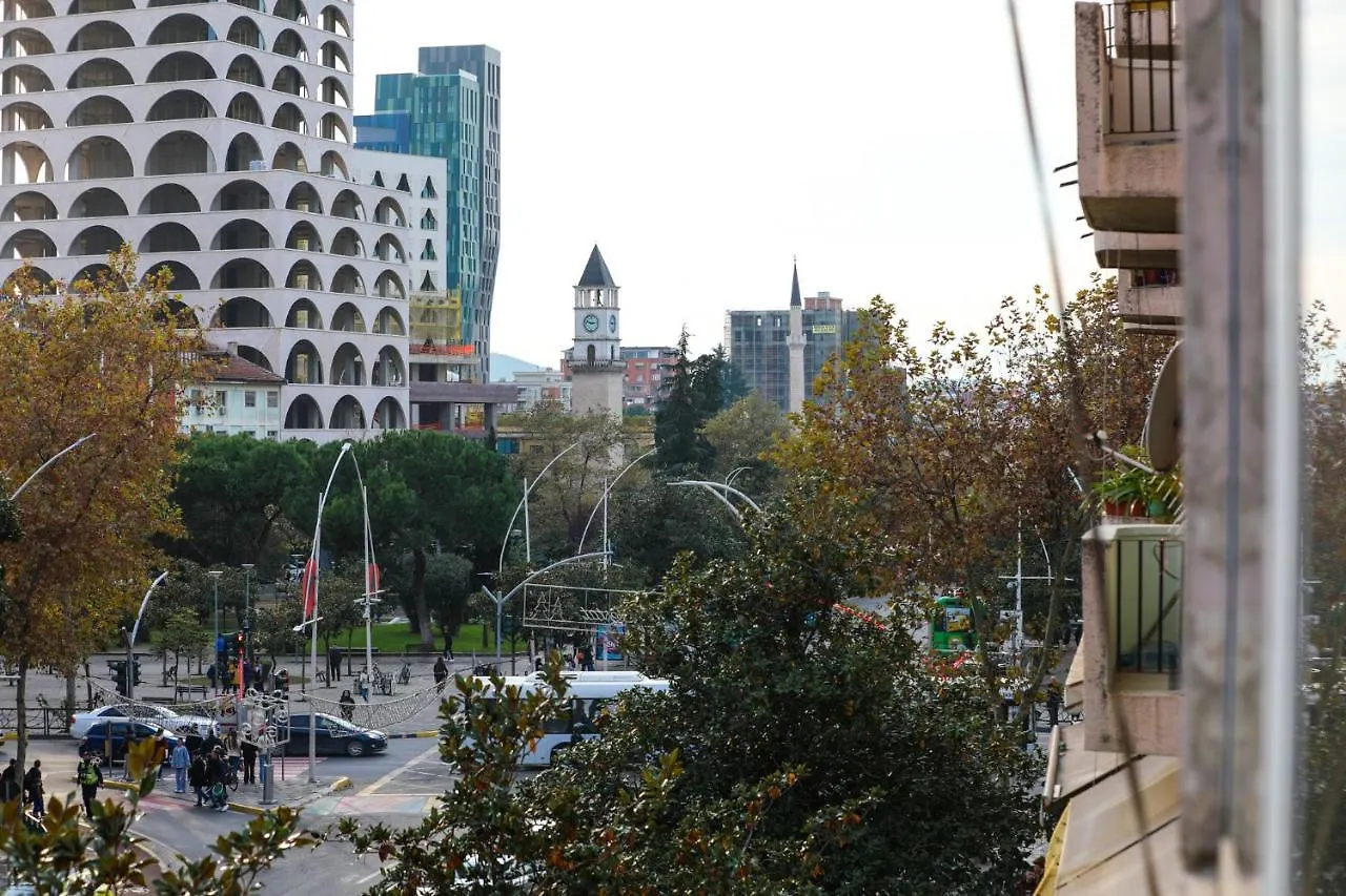 Tirana Center Apartment - Your Cosy Corner 0*,