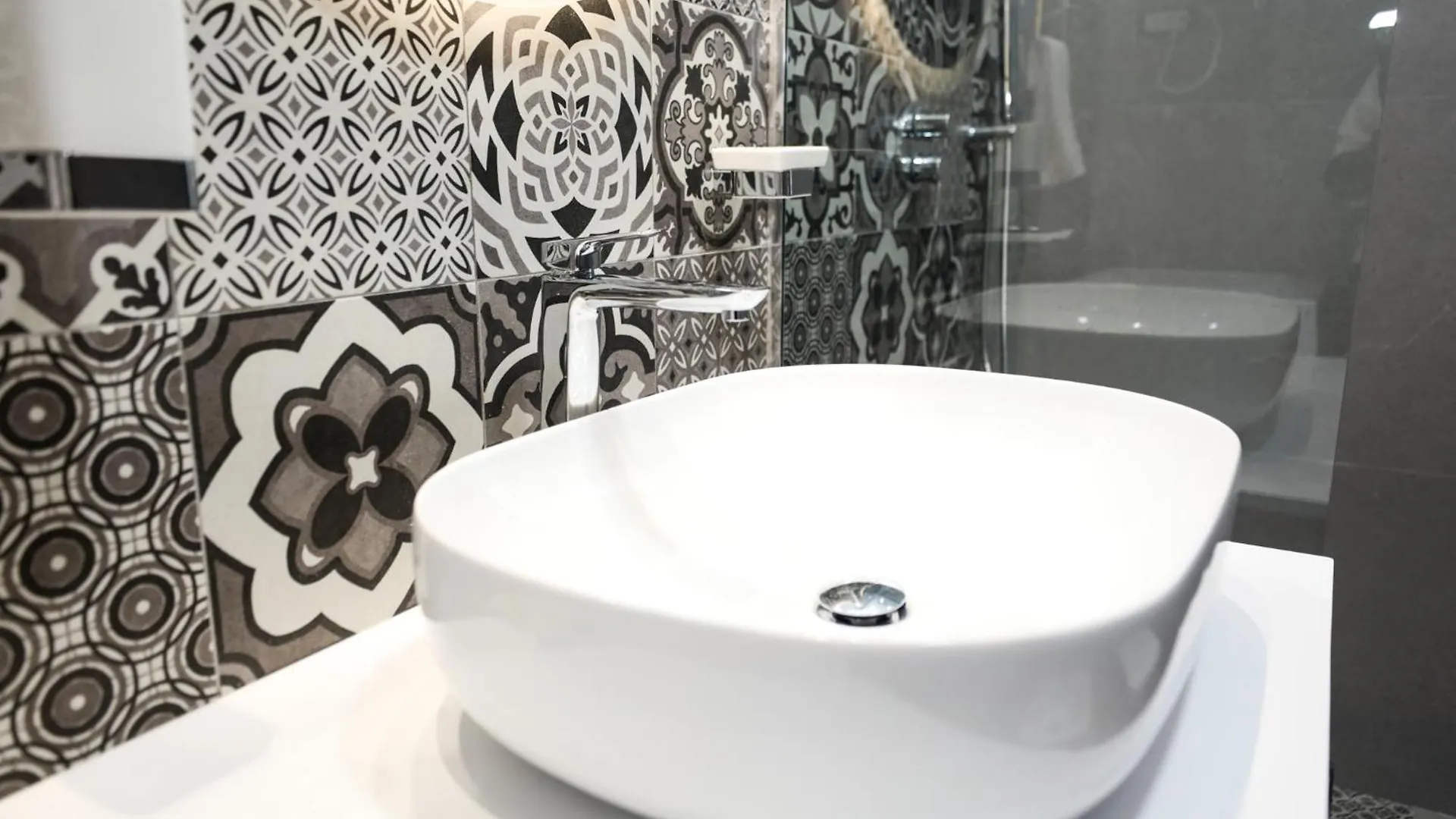 Tirana Center Apartment - Your Cosy Corner 0*,